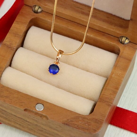 "Tiny Blue Stone Pendant in Rose Gold Setting, XPPT1573 - Picture 5 of 12